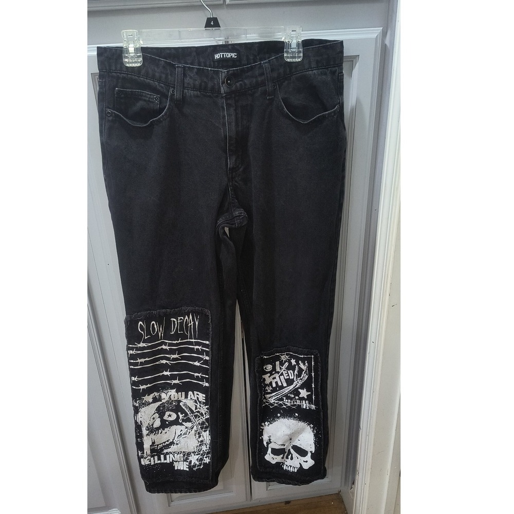 Hot Topic Mens Black Punk Graphic Patch Jeans Skulls Barbed Wire 32x32 Gothic